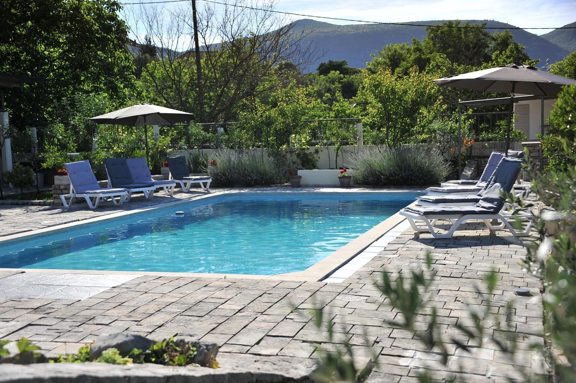 Pool House Maslina Leilighet Mostar Eksteriør bilde